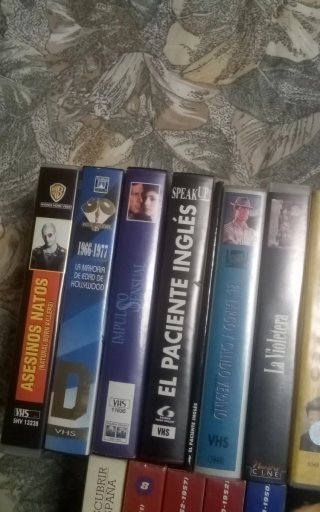 VHS 24 Películas Varias (Español)