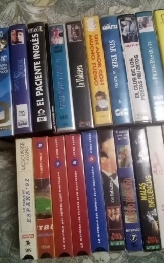 VHS 24 Películas Varias (Español)
