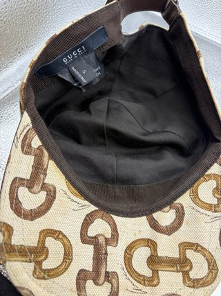 Cappello Gucci by Tom Ford (1995)