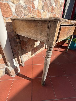 Scrivania antica in legno centenaria