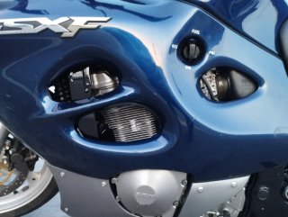 Suzuki GSXF 750 2001 3Mil km Azul/Plata