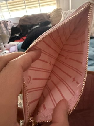 Louis Vuitton Neverfull MM Blanco Rosa nuevo.