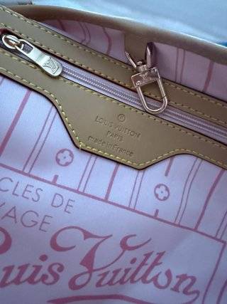 Louis Vuitton Neverfull MM Blanco Rosa nuevo.