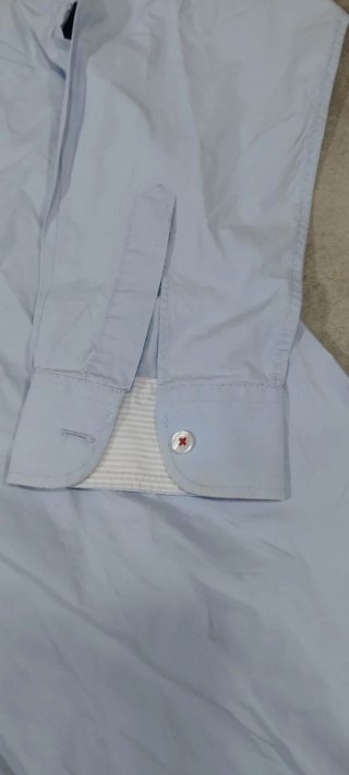 Camisa azul Carolina Herrera talla Xl