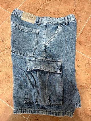 Pantalones cortos vaqueros multibolsillos chico