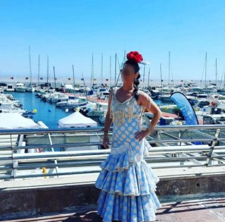 Traje de Flamenca Azul con Lunares Blancos