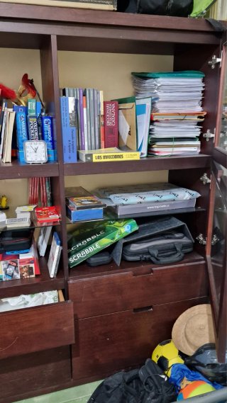 Mueble Biblioteca Madera y Cristal