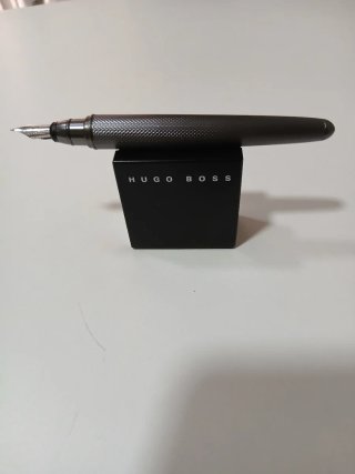 Pluma Estilográfica Hugo Boss Cromo y Marrón
