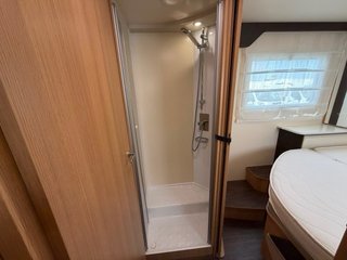 Perfilada cama isla