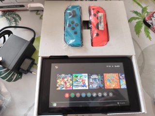 Nintendo Switch 2017 M4G1C4 Azul/Rojo