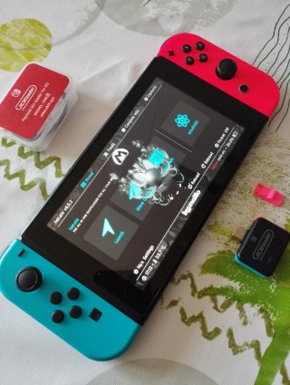 Nintendo Switch 2017 M4G1C4 Azul/Rojo