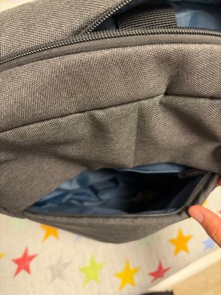 Mochila Lenovo Estudiante Gris