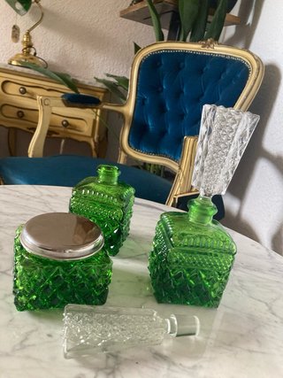 Juego tocador vintage verde cristal