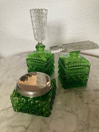 Juego tocador vintage verde cristal