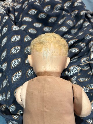 Muñeca antigua de porcelana