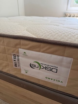 Cama 135x190 viscoelástica con canapé
