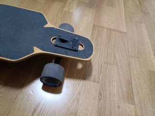 Longboard Oxelo Negro y Naranja
