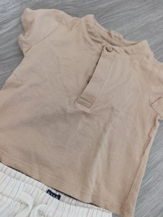 2 Conjuntos Kiabi Camiseta y Pantalón Bebé