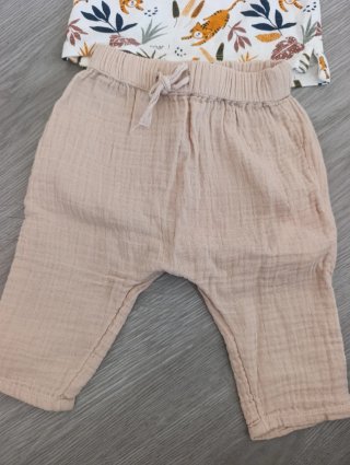 2 Conjuntos Kiabi Camiseta y Pantalón Bebé