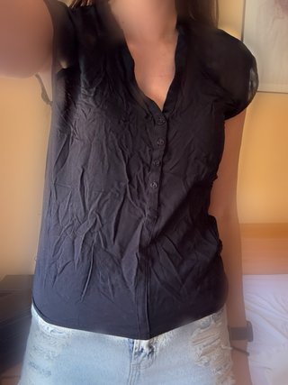 Blusa manga corta negra