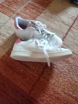 Tenis niña Adidas Talla 34