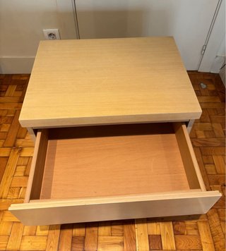 Mesita de noche de madera LEER DESCRIPCIÓN