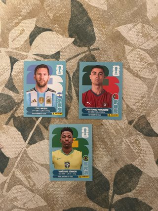 Cromos Mundial Messi, Ronaldo y Vinicius Jr.