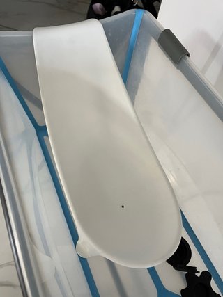 Bañera Stokke Flexi Bath con soporte