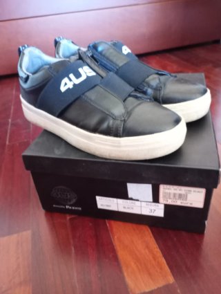 Scarpe 4US nere
