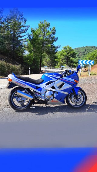 KAWASAKI ZZR 600