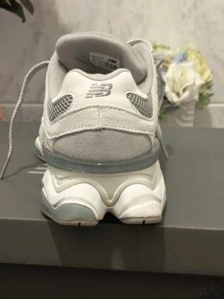 New Balance 9060 Sneakers Uomo Taglia 43