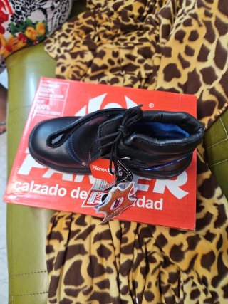 Zapato de seguridad Panter negro