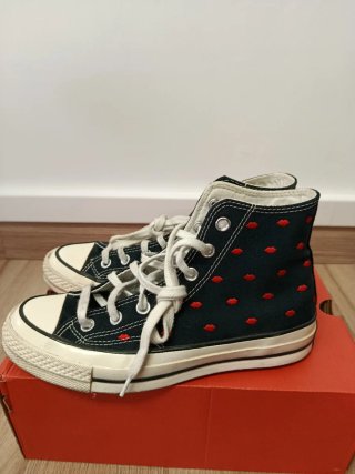 Converse Chuck Taylor Labios Rojos