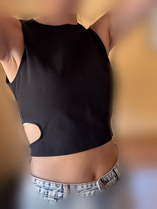 Top Zara Negro Corto con Tiras