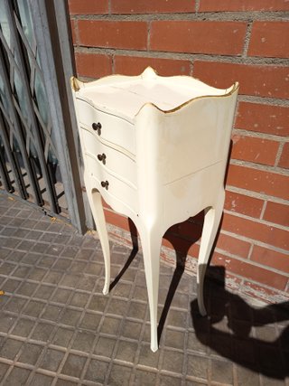 Mesita Auxiliar Francesa Blanca y Dorada