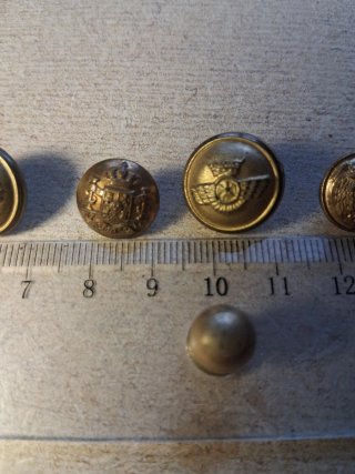 Lote de 6 botones militares antiguos