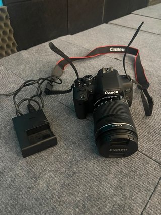 Canon EOS 750D + Objetivo 18-135mm