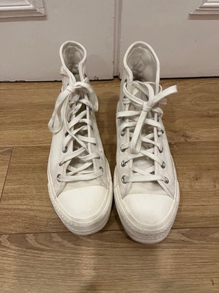 Converse Edición Especial Bordada