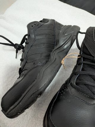 Tenis Adidas Strutter Negros talla UK 7,5// US 8