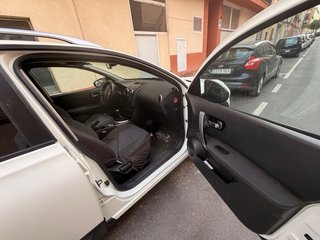 Nissan Qashqai+2 2010
