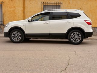 Nissan Qashqai+2 2010