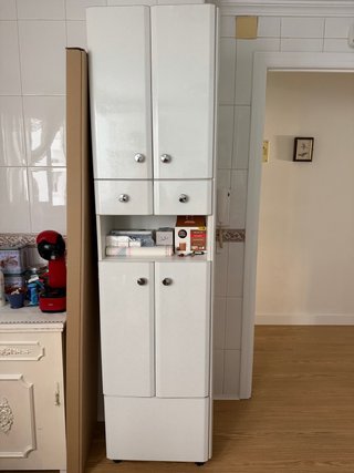 Mueble de baño blanco