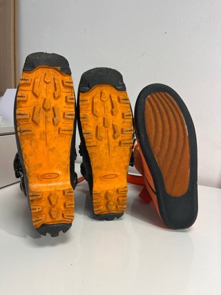 Botas Esquí Travesía Atomic Black Land Carbono 42