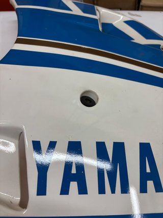 Tapa Lateral Izquierda Yamaha 2UV-F835J-B0