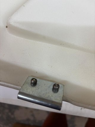 Tapa Lateral Izquierda Yamaha 2UV-F835J-B0