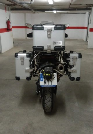 Voge 900 DSX Negra