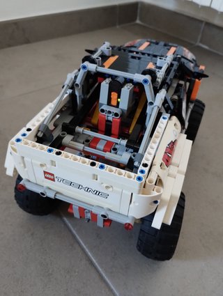 LEGO Technic 9398 Pickup 4x4