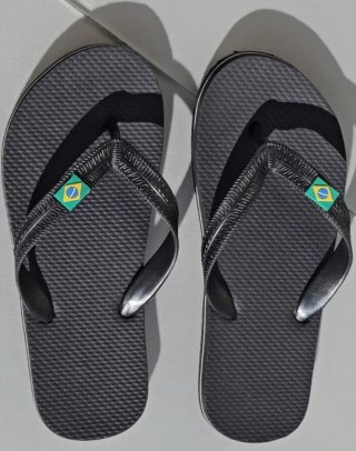 Pack Sandalias Quechua y 2 pares de chanclas