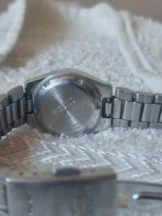 Reloj Seiko 5 Automático Esfera Rosa