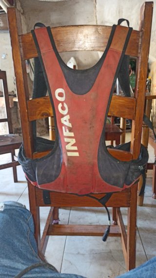 Máquina para tijeras eléctricas INFAGO